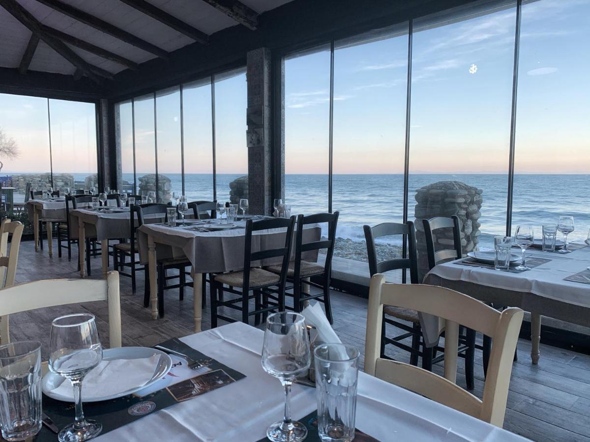 Kókkinon Nerón Hotel Aqua Rossa מראה חיצוני תמונה